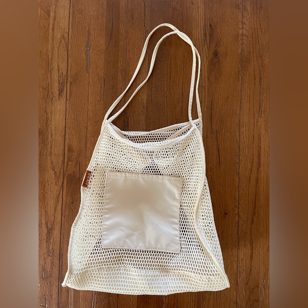 HOXIS Cream Mesh Tote with Front Pocket